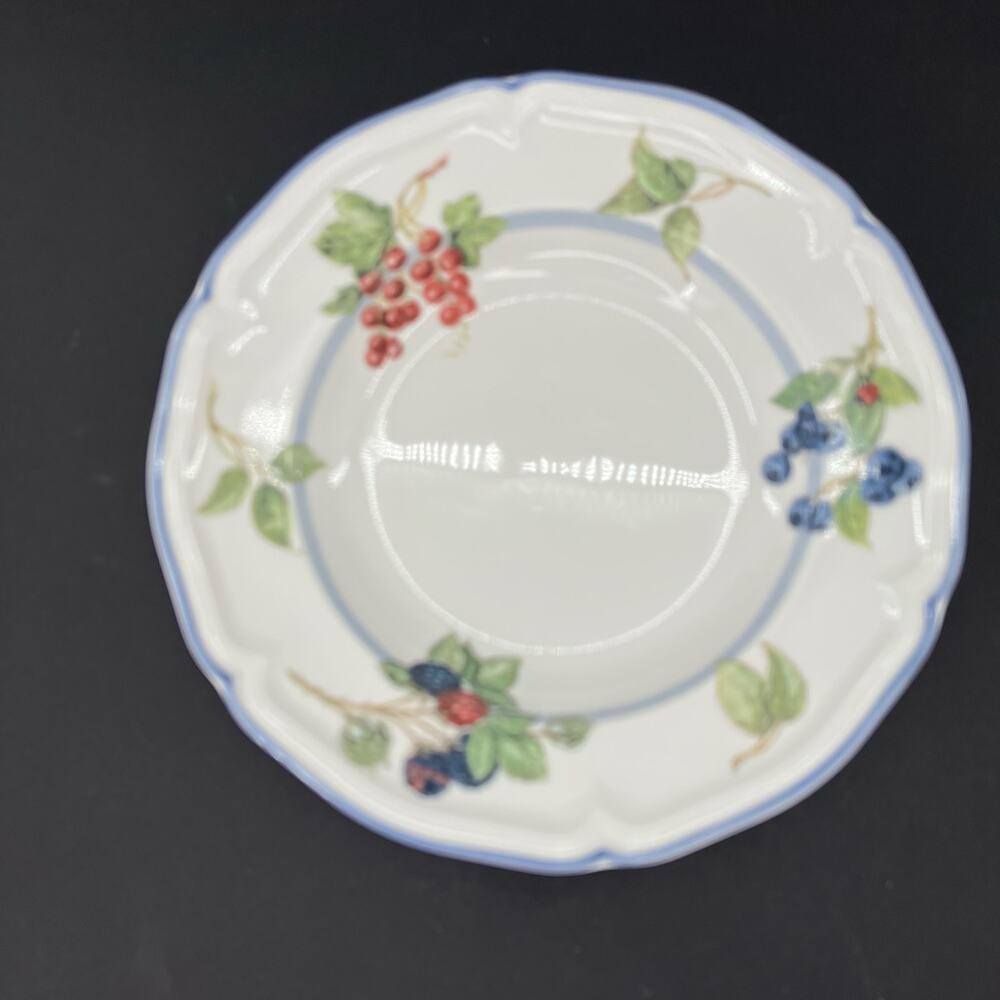 Villeroy & Boch Cottage Fine China Rimmed Soup Bowl Plate. Set of 2 - Picture 3 of 8